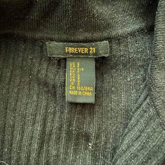 Forever 21 Black and White Half Zip Sweater Crop Top - Picture 3 of 5